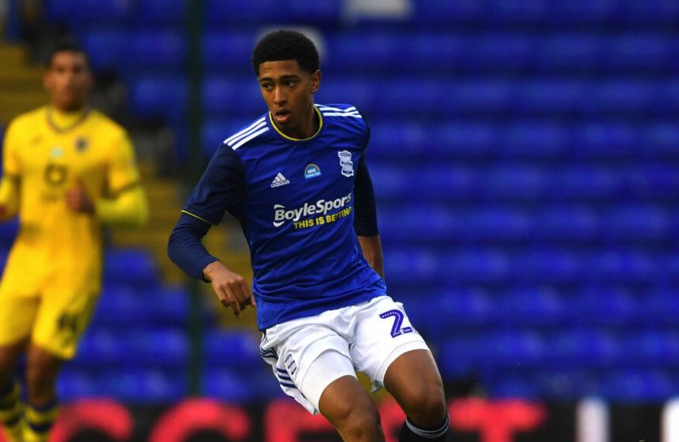 对位防守几乎无懈可击（盯人防守近乎滴水不漏）