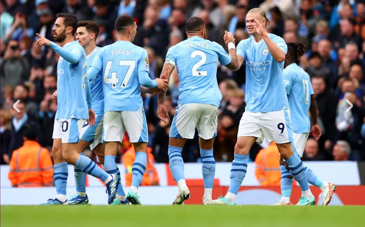 邵佳一FIFA年度最佳选票：登贝莱第一，萨拉赫第二、拉菲尼亚第三（邵佳一FIFA年度最佳投票排名：登贝莱居首，萨拉赫次席，拉菲尼亚第三）