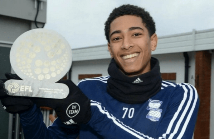 法媒：马赛总监或再出奇招，瞄准曼城核心球员B席（法媒曝马赛总监或再祭妙招，剑指曼城核心B席）