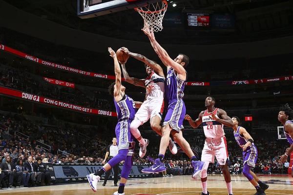 队报专访卡卢卢：阅读和电影是我生命中的重要部分（队报专访卡卢卢：读书与电影是我人生不可或缺的一部分）