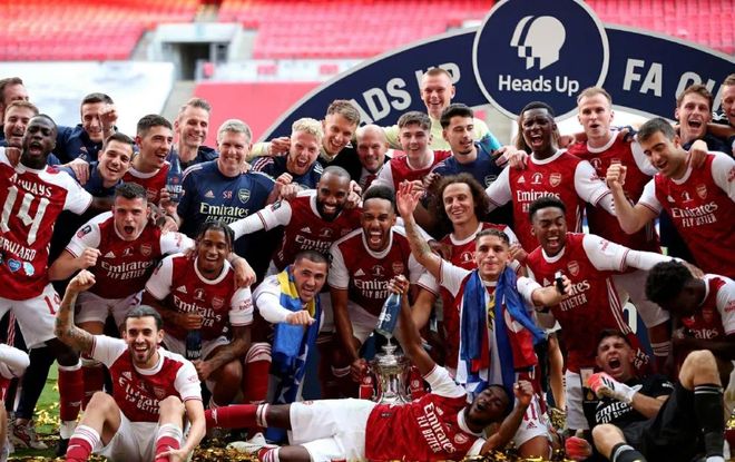 于根伟：对阵中超前五中的四支球队抢到12分，我觉得比较满意（于根伟：从中超前五的四队身上拿下12分，我较为满意）