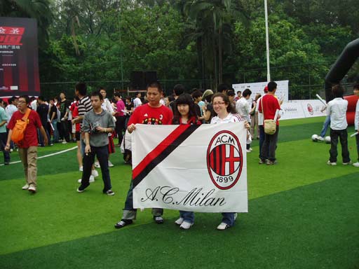 埃尔切主席：弗洛伦蒂诺非常和蔼可亲，很爱聊比赛的每个细节（埃尔切主席：弗洛伦蒂诺亲和健谈，热衷聊比赛的每个细节）