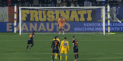 世界杯裁判名单公布，中国裁判再次入选