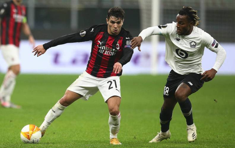 和田宇宙地毯队夺得2025新疆阿图什杯冠军，冠军奖金100万元（和田宇宙地毯队称雄2025年新疆阿图什杯，夺冠获100万元奖金）