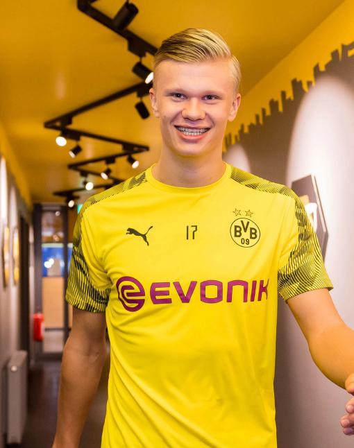 马雷斯卡：埃斯特旺和德拉普可出战，如有需要帕尔默能踢90分钟（马雷斯卡：埃斯特旺、德拉普均可出场，帕尔默必要时能踢满90分钟）