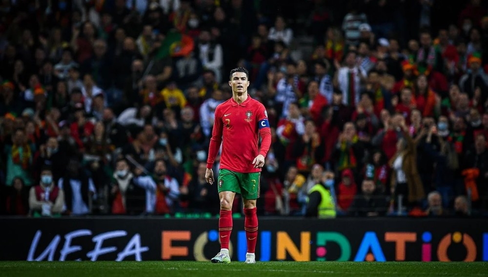 海登海姆vs弗赖堡：派林格、多施首发，金特尔、格里福出战（海登海姆对阵弗赖堡：派林格、多施先发，金特尔、格里福登场）