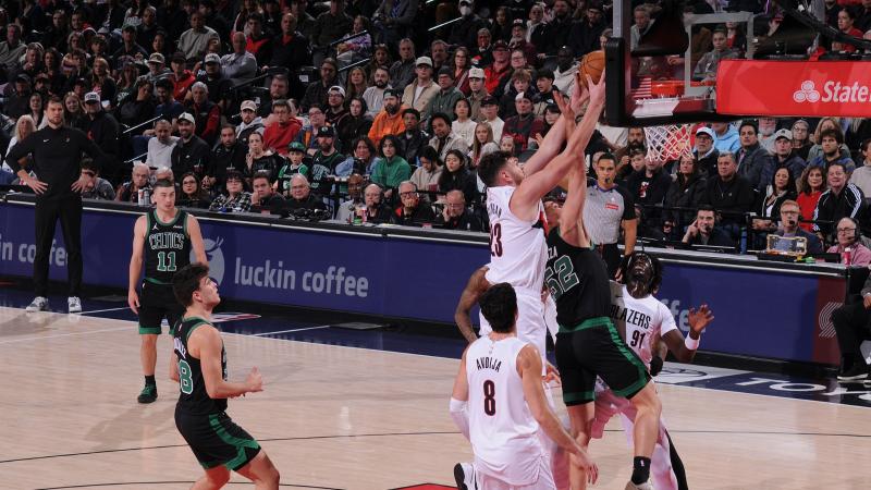 记者：尤文、国米等意甲俱乐部考察热那亚中场马利诺夫斯基（记者：包括尤文、国米在内的多家意甲队考察热那亚中场马利诺夫斯基）