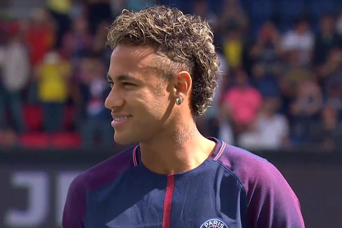 刚复出不久又伤退，伊斯科与队友阿姆拉巴特相撞后被换下（复出未久再度伤退，伊斯科与队友阿姆拉巴特相撞后被换下）