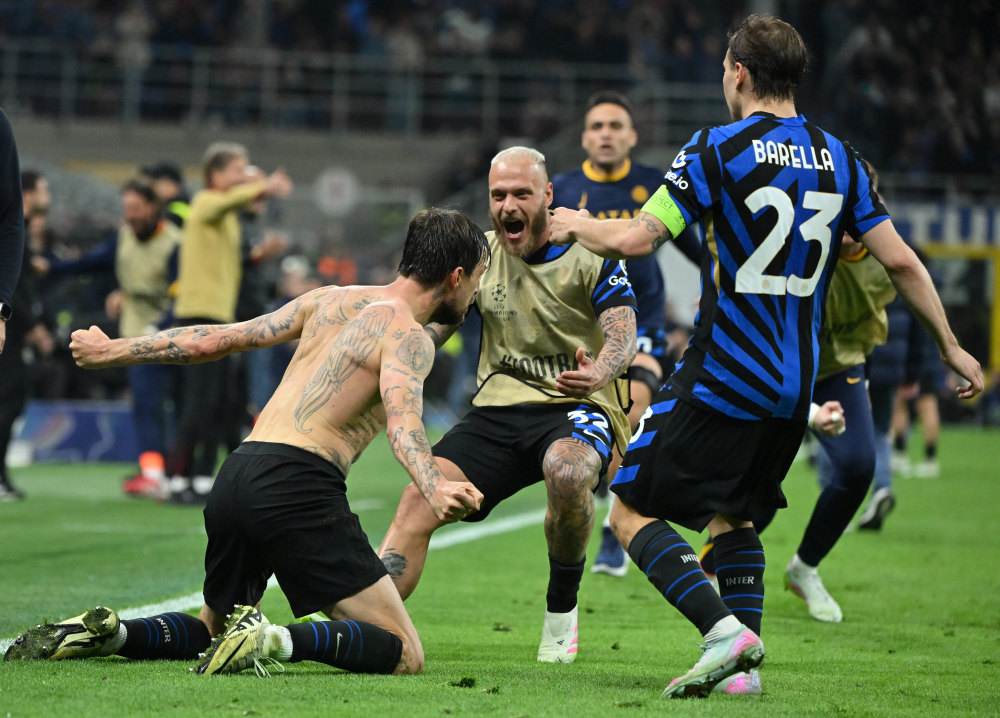 球星打到对手完全没有办法（球星火力全开，令对手束手无策）